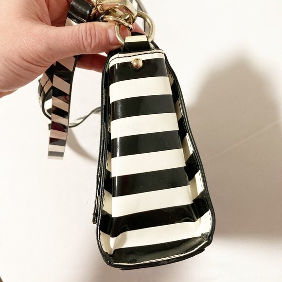 Kate Spade Darcel Tobyn Striped Apple Convertible Crossbody Bag - Picture 5 of 10